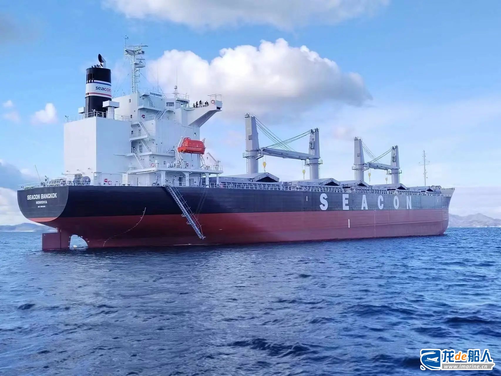 今治造船交付洲际船务40,000DWT新造船“Seacon Bangkok”轮